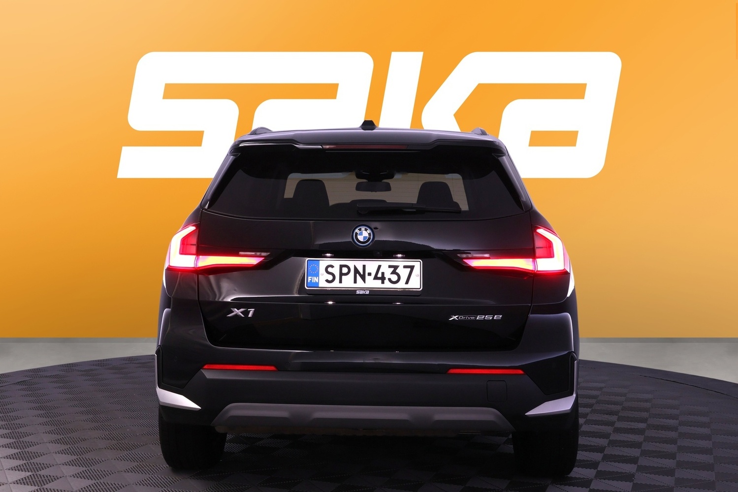 BMW X1 vaihtoauto