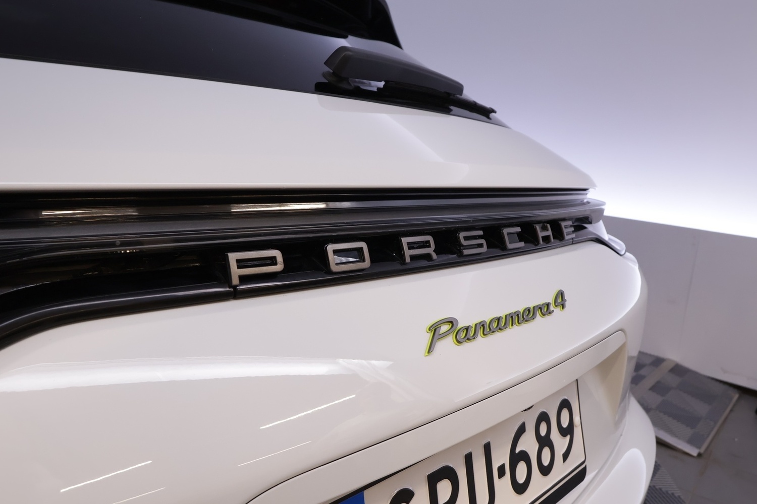 Porsche Panamera vaihtoauto
