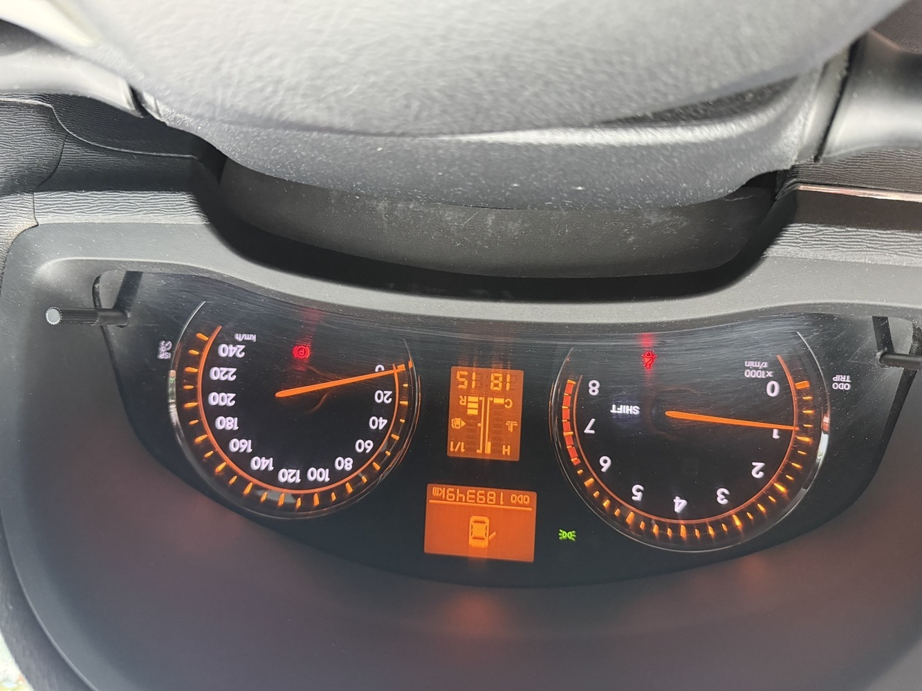 Toyota Avensis vaihtoauto