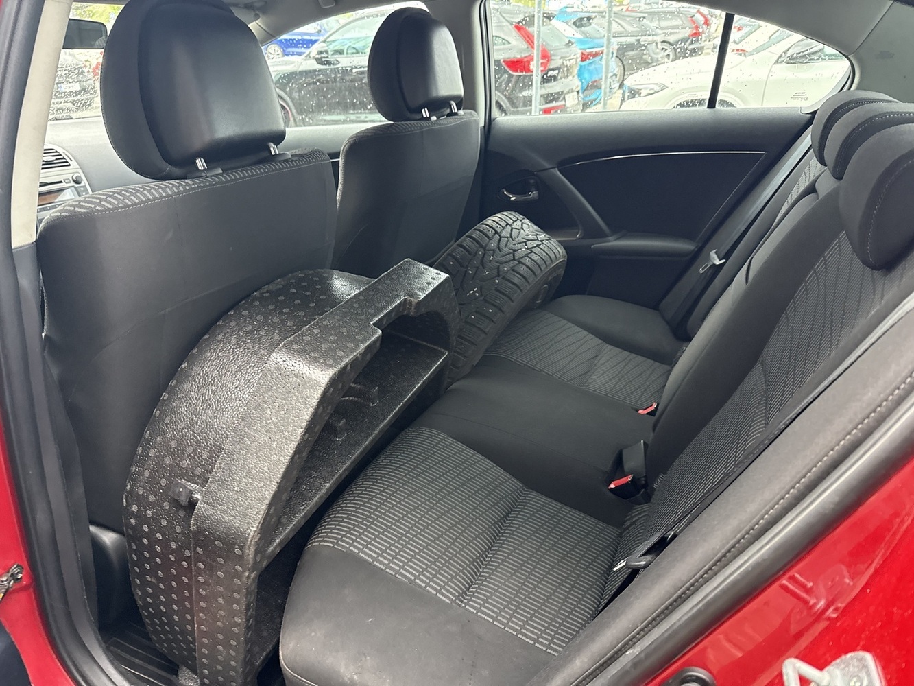 Toyota Avensis vaihtoauto