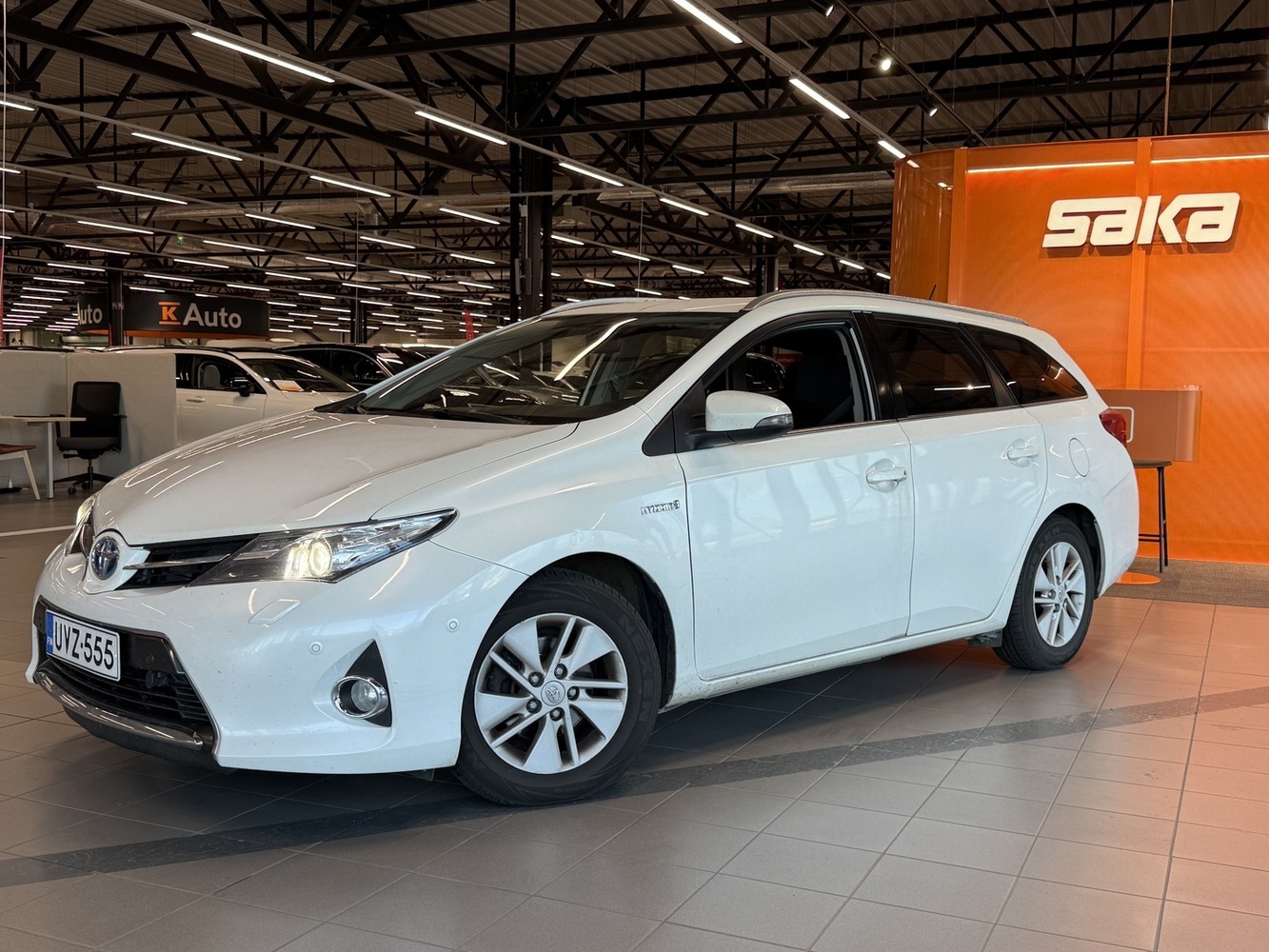 Toyota Auris vaihtoauto