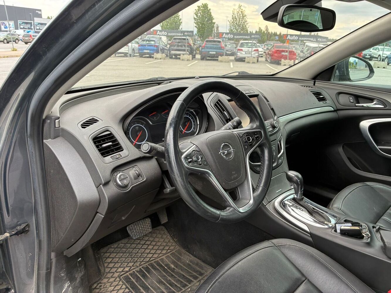 Opel Insignia vaihtoauto
