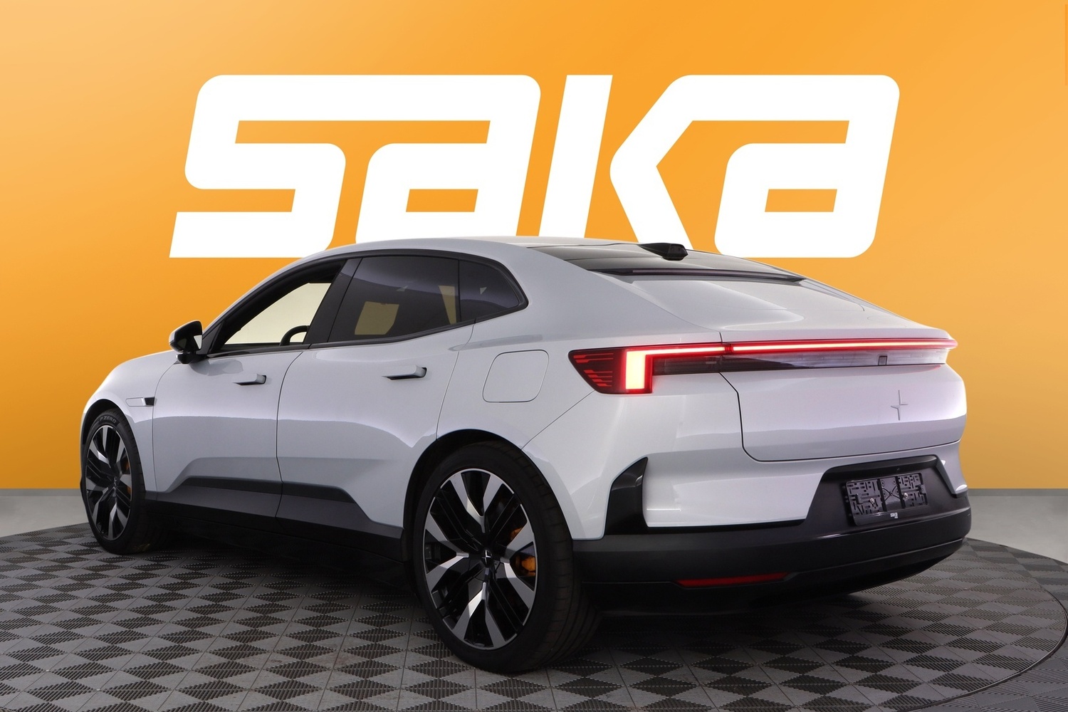 Polestar 4 vaihtoauto