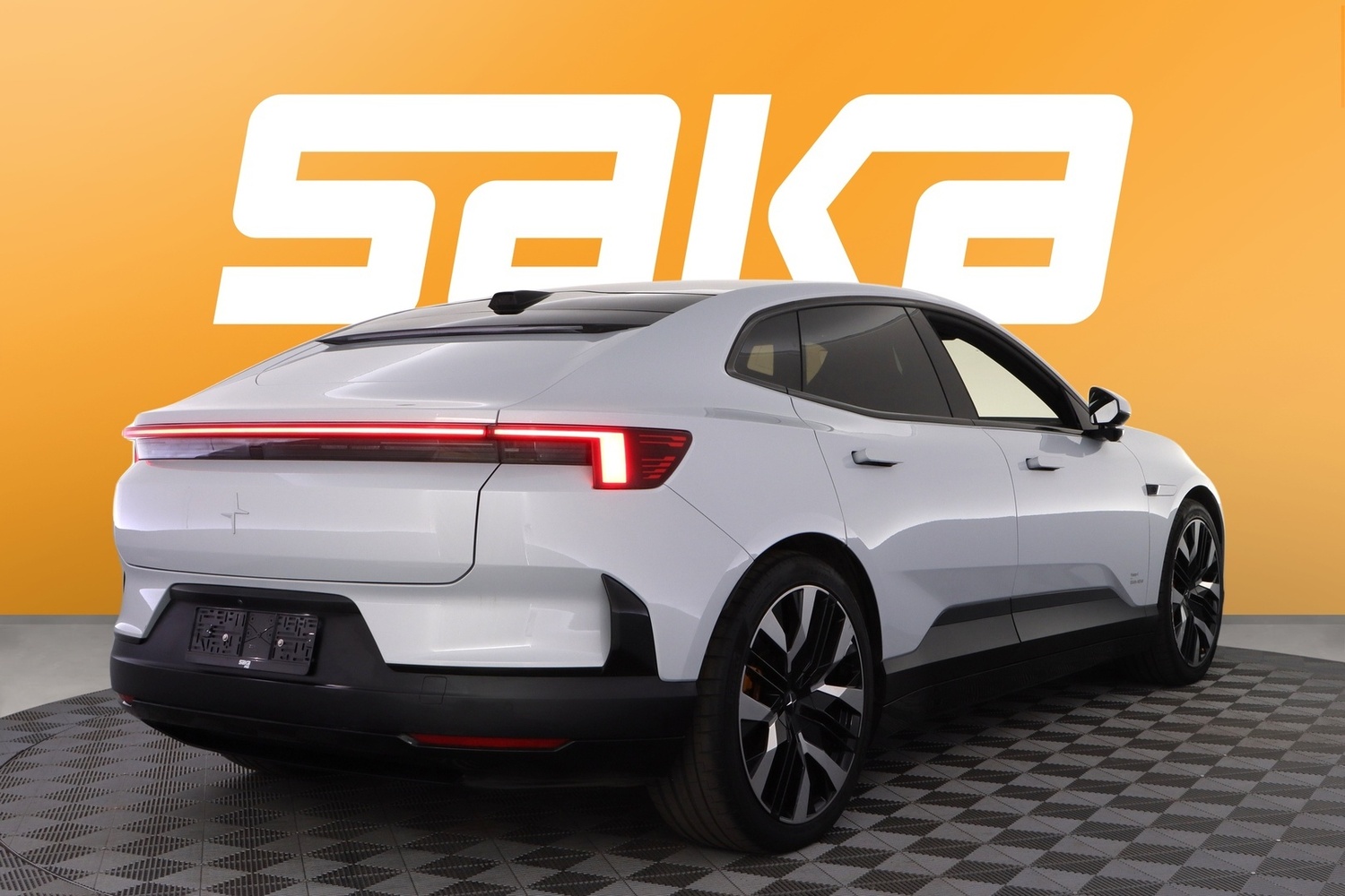 Polestar 4 vaihtoauto