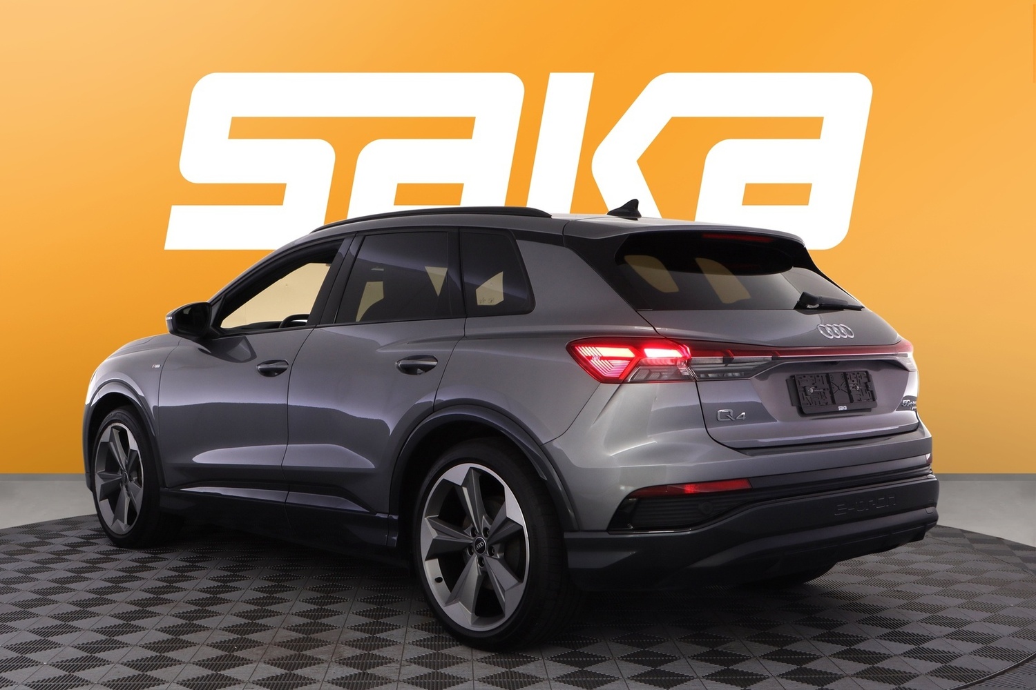 Audi Q4 e-tron vaihtoauto