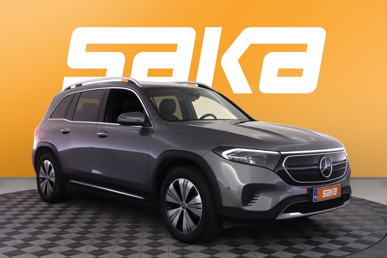 Mercedes-Benz EQB vaihtoauto