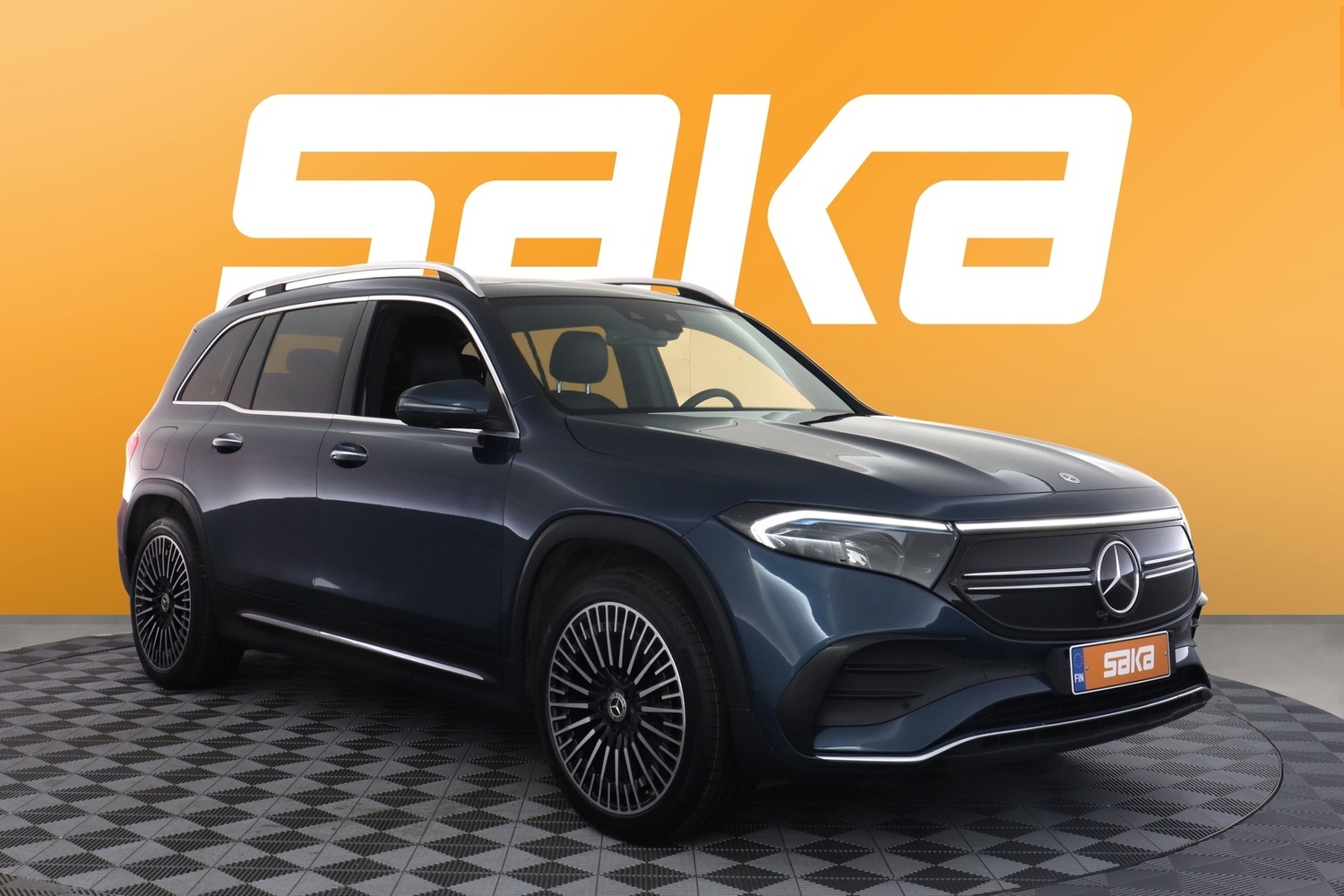 Mercedes-Benz EQB vaihtoauto