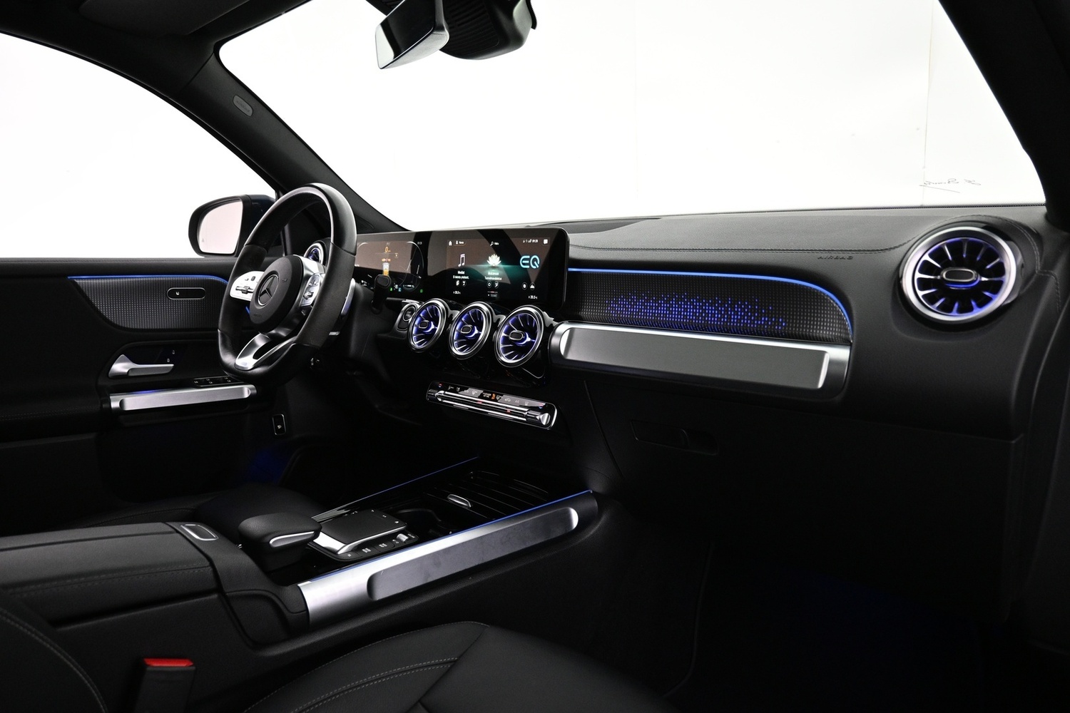 Mercedes-Benz EQB vaihtoauto