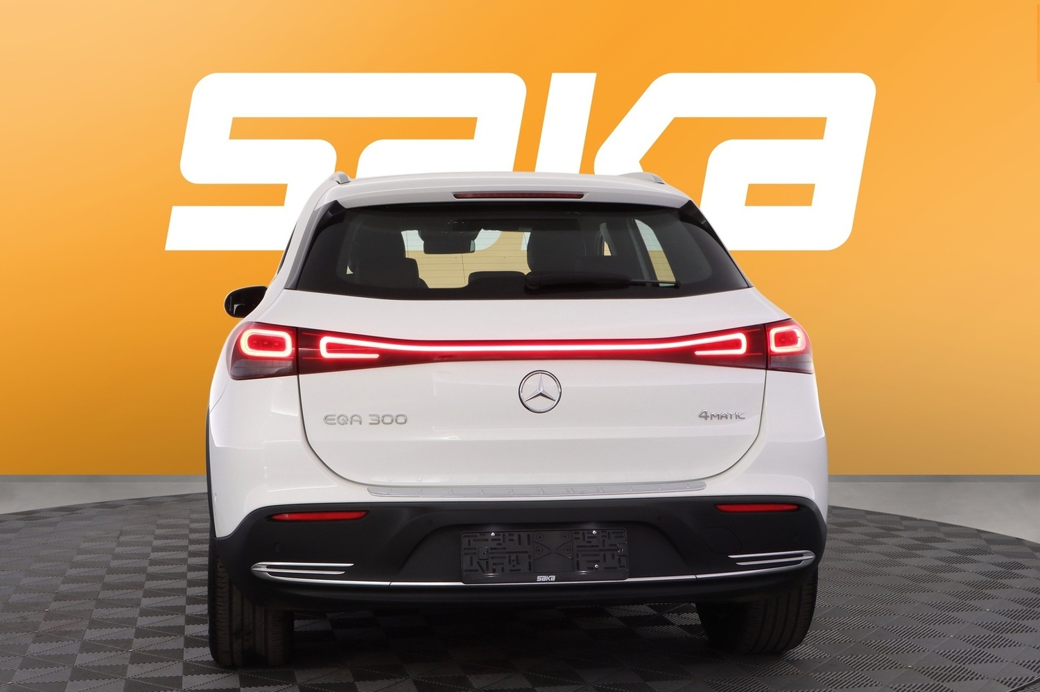 Mercedes-Benz EQA vaihtoauto