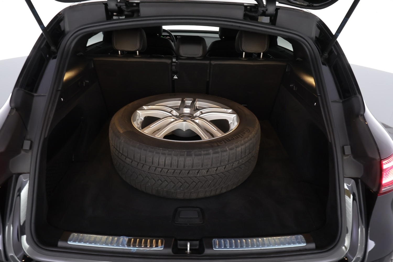 Mercedes-Benz EQC vaihtoauto