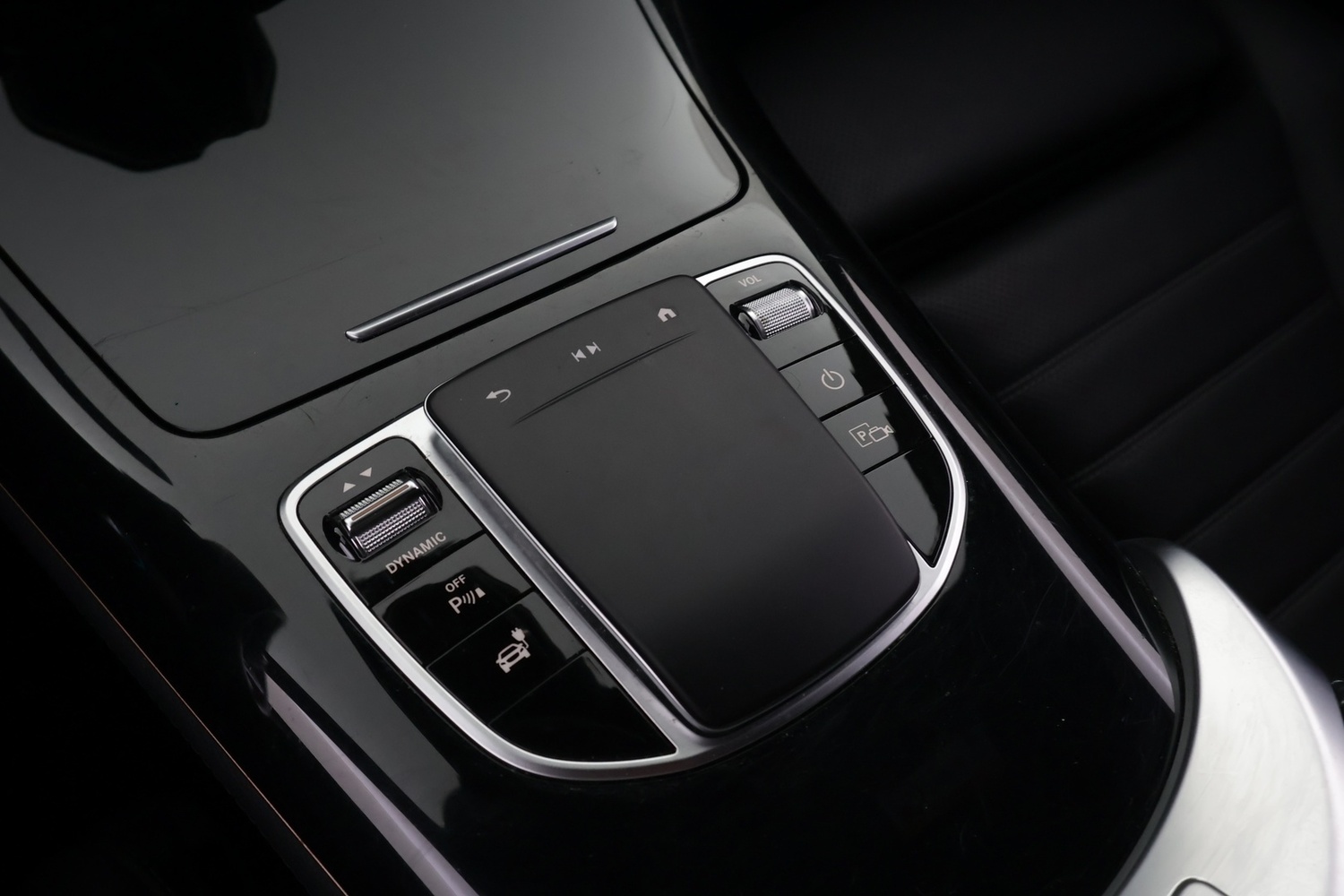 Mercedes-Benz EQC vaihtoauto