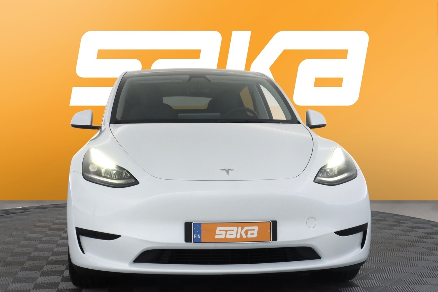 Tesla Model Y vaihtoauto