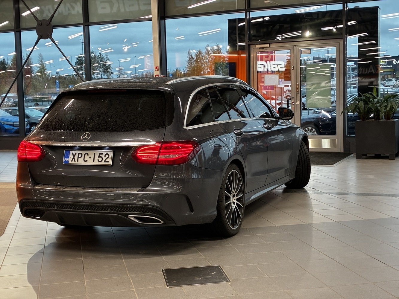 Mercedes-Benz C vaihtoauto