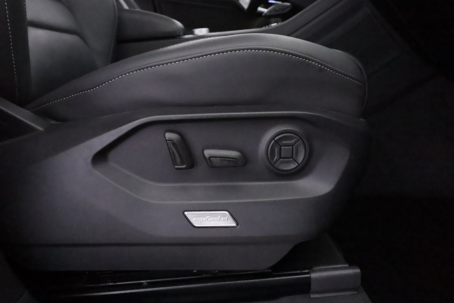 Volkswagen Touareg vaihtoauto