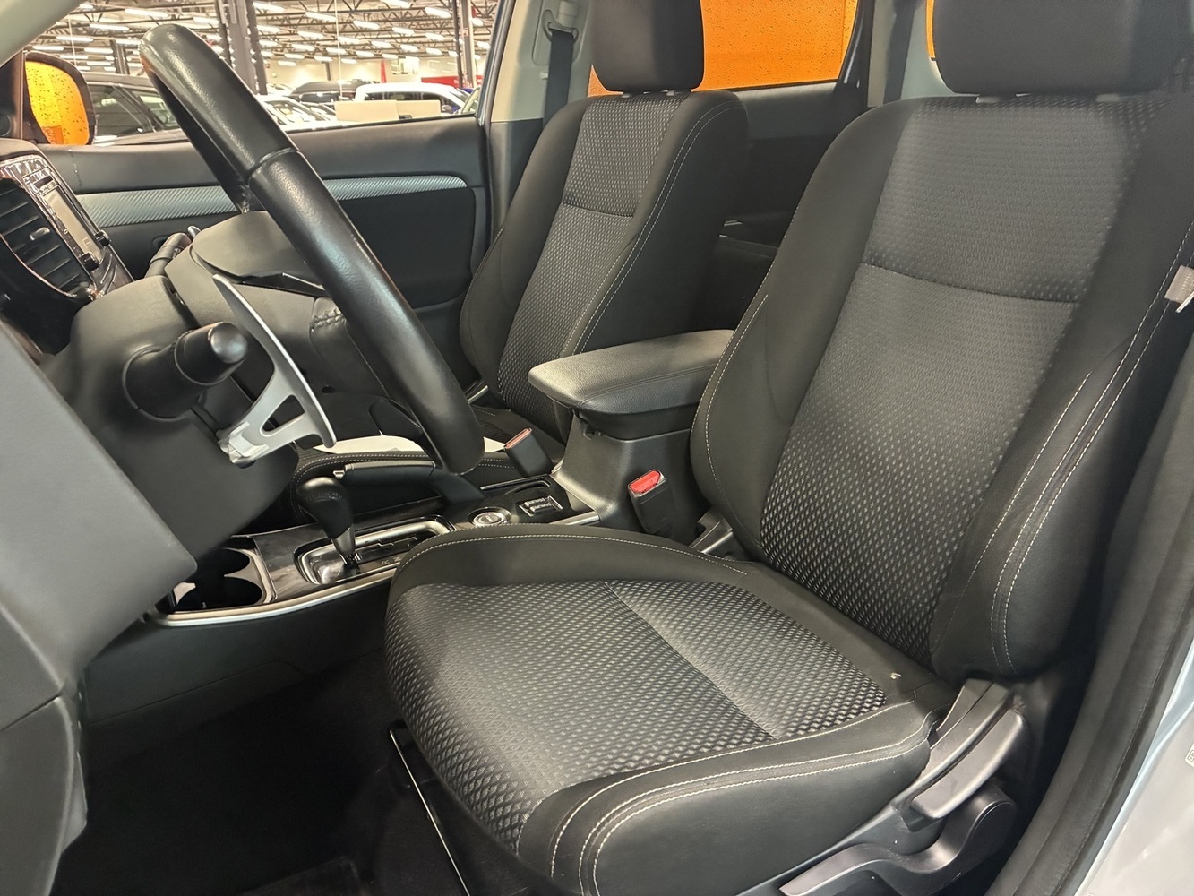 Mitsubishi Outlander vaihtoauto