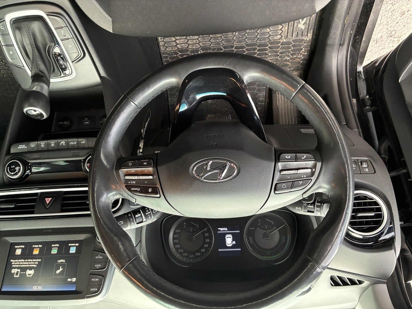 Hyundai Kona vaihtoauto