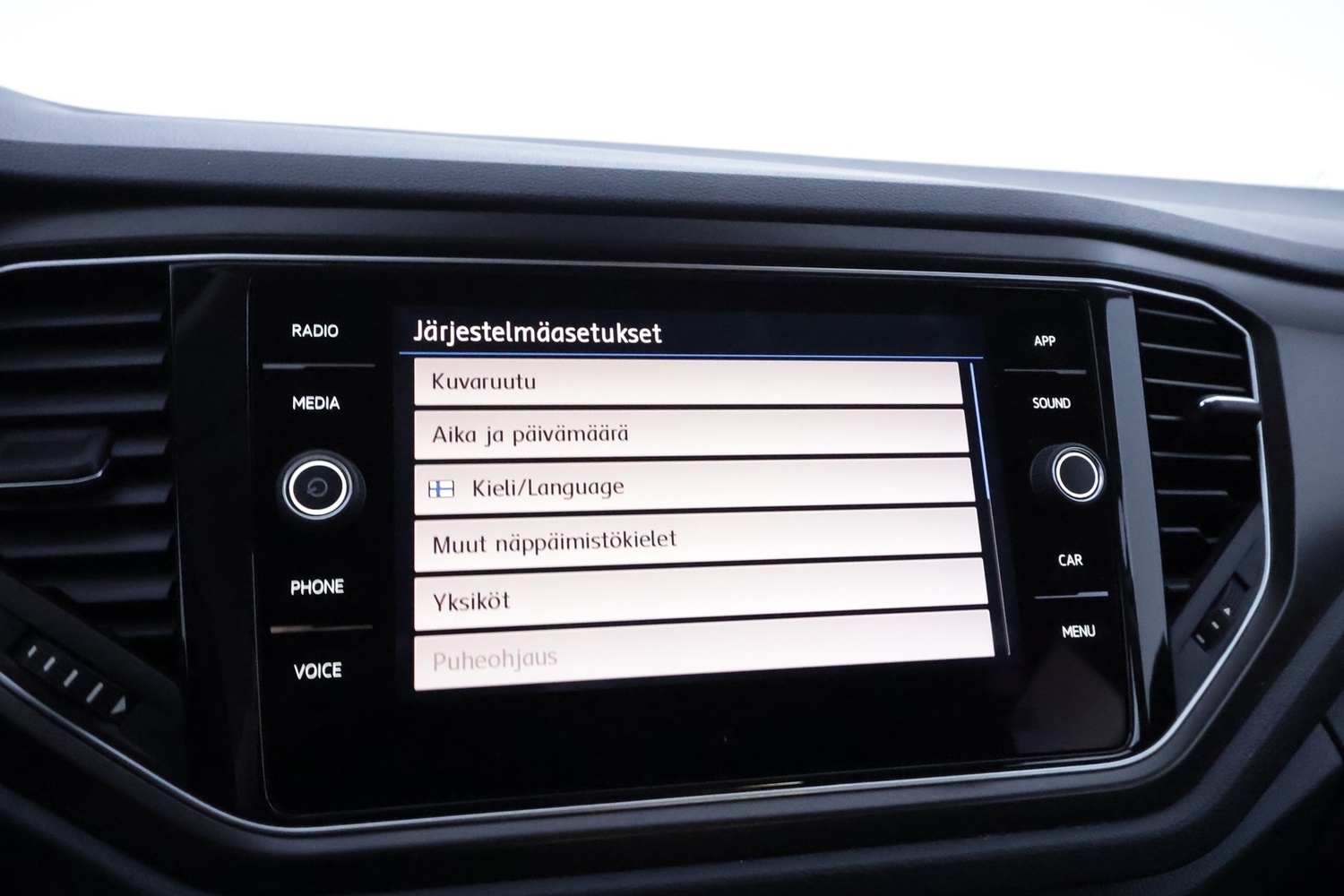 Volkswagen T-Roc vaihtoauto