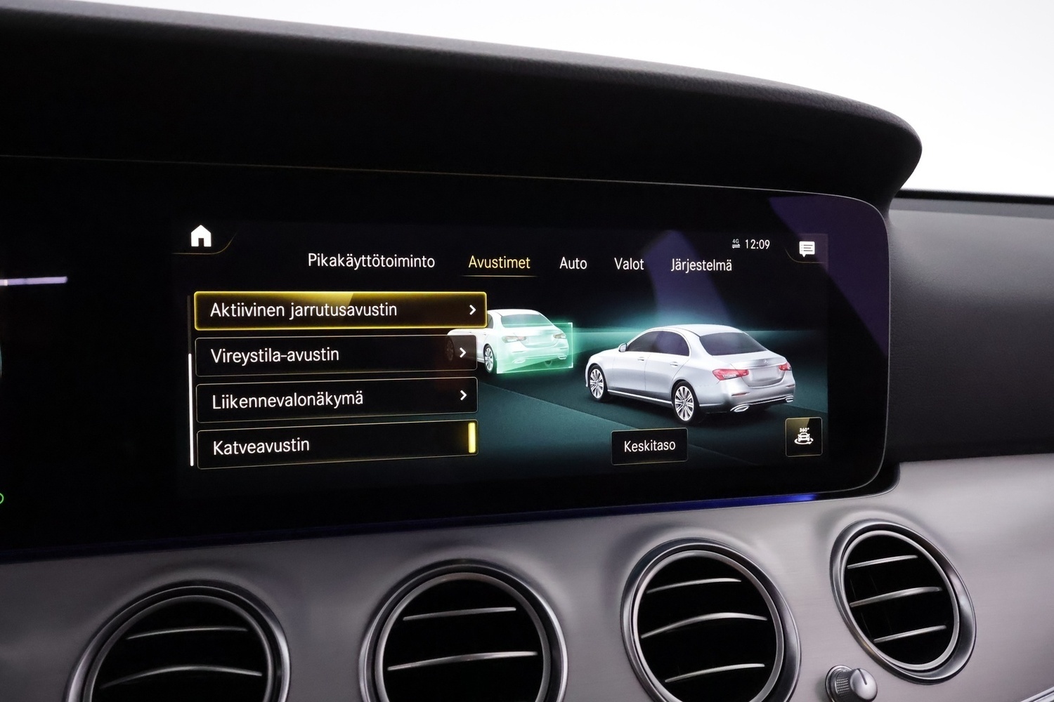 Mercedes-Benz E vaihtoauto