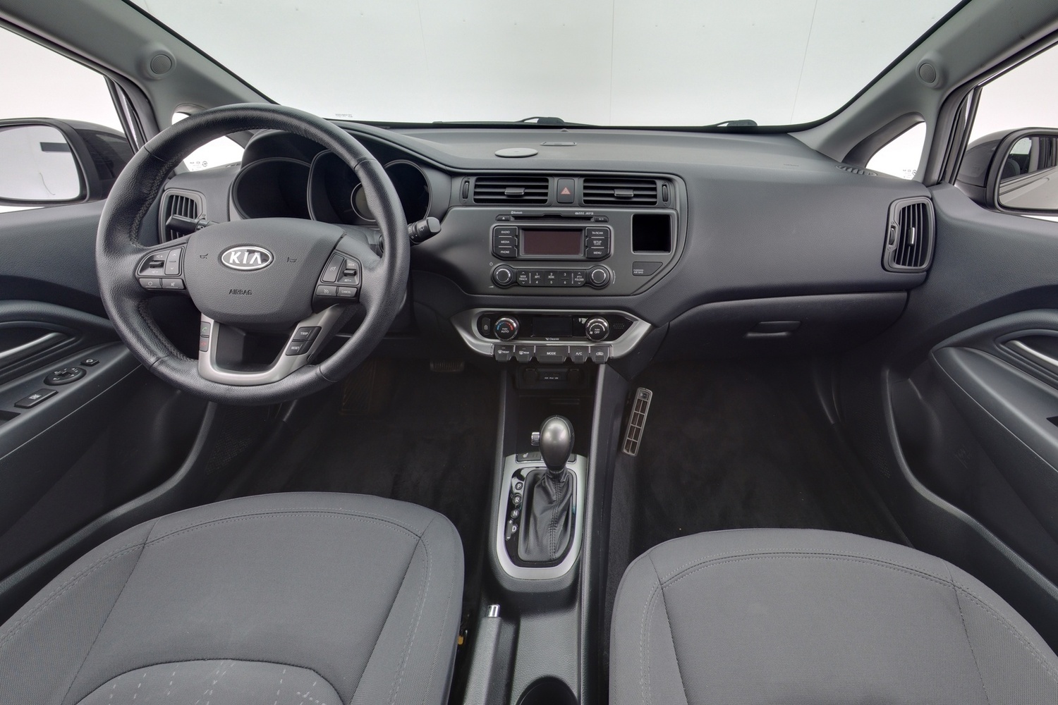 Kia Rio vaihtoauto