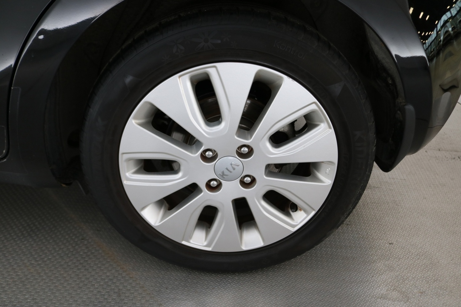 Kia Rio vaihtoauto