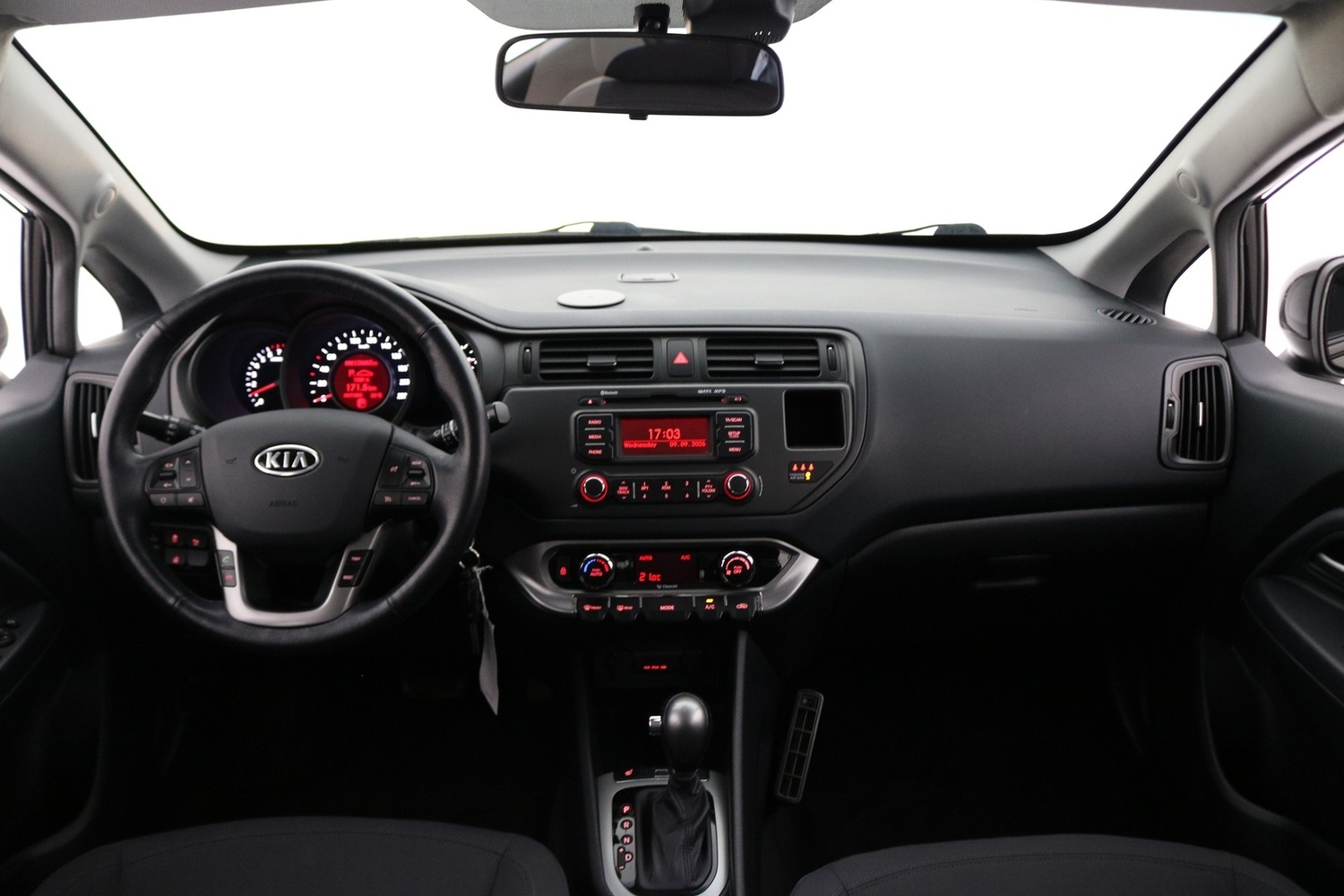 Kia Rio vaihtoauto