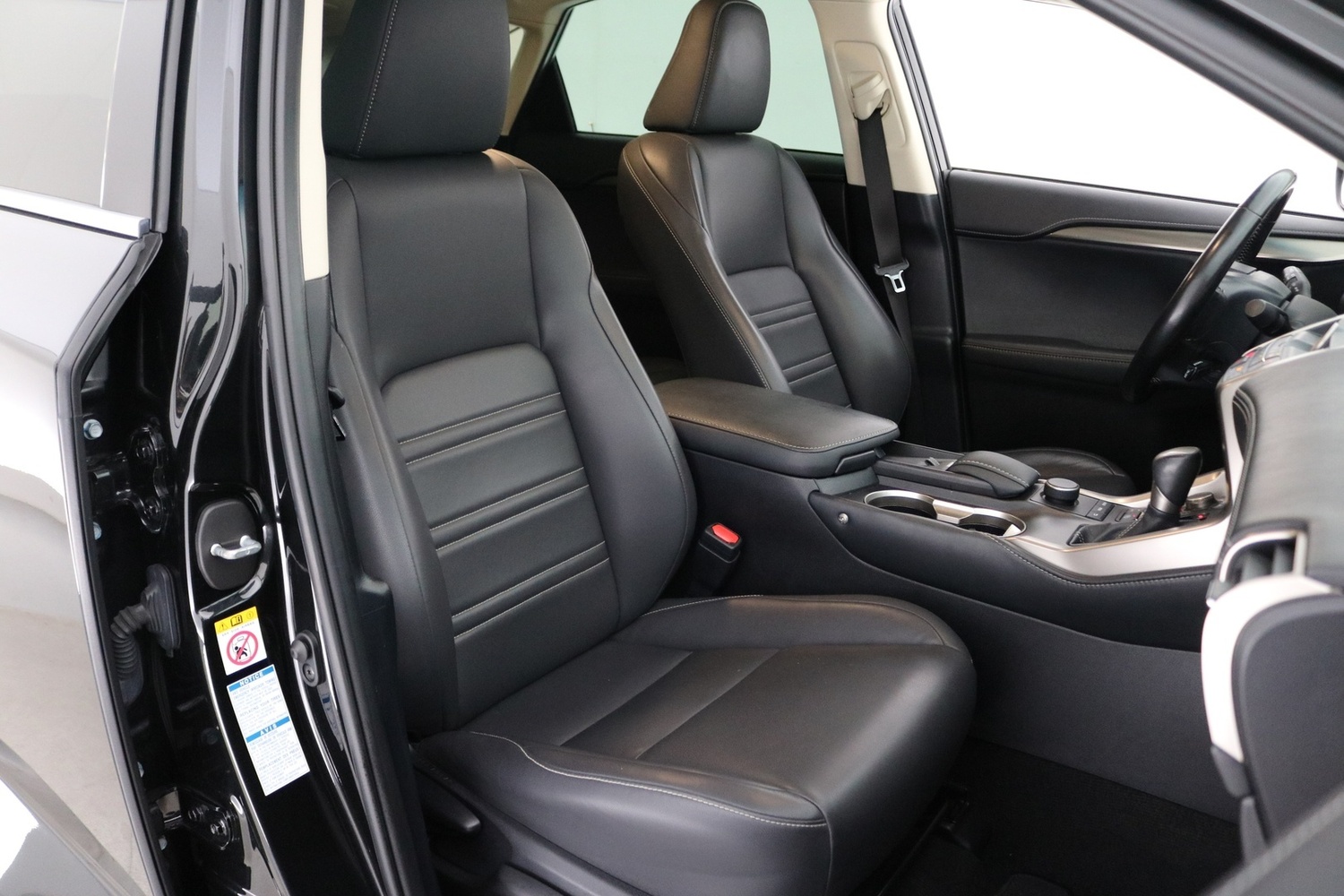Lexus NX vaihtoauto