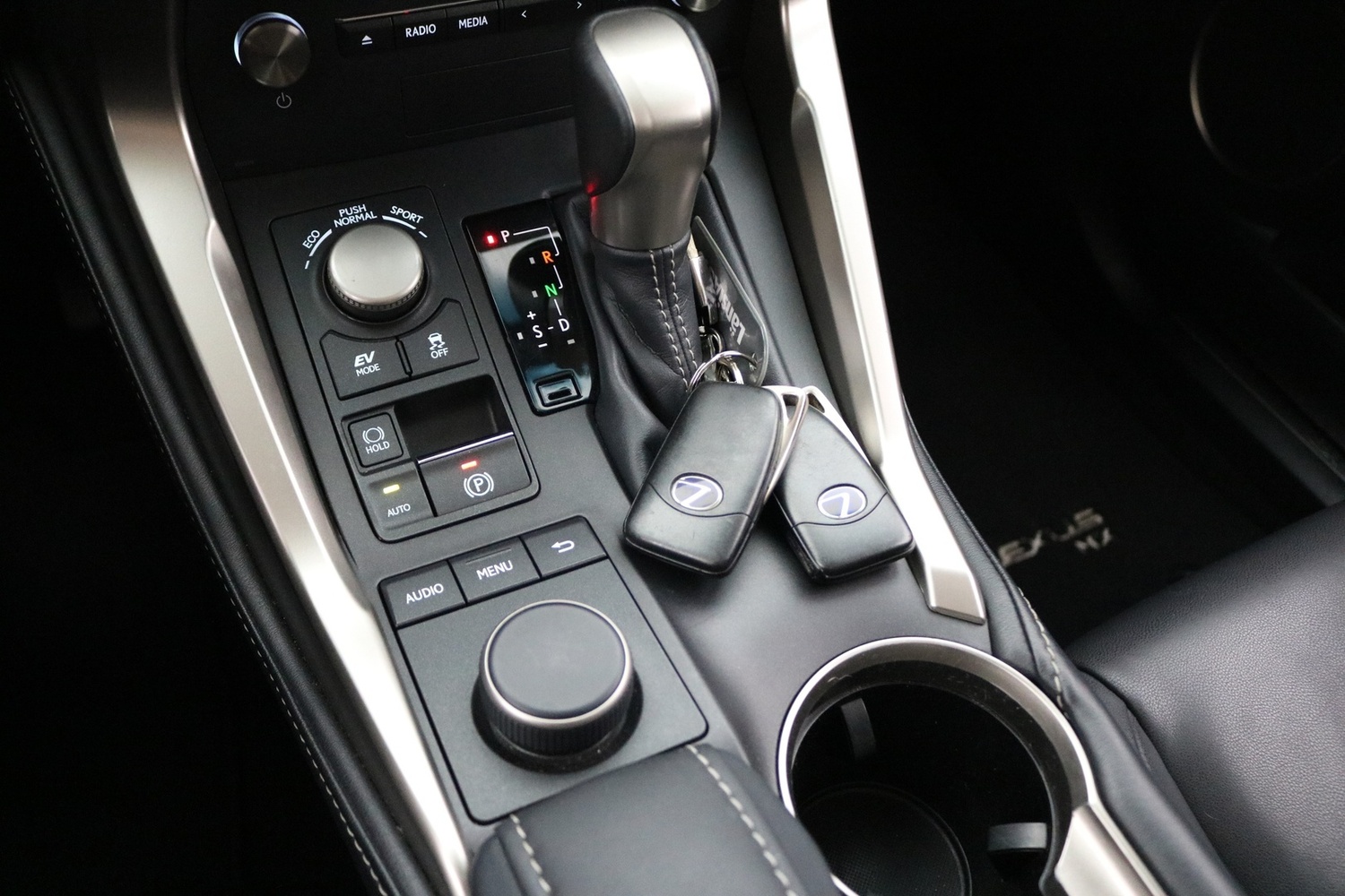 Lexus NX vaihtoauto