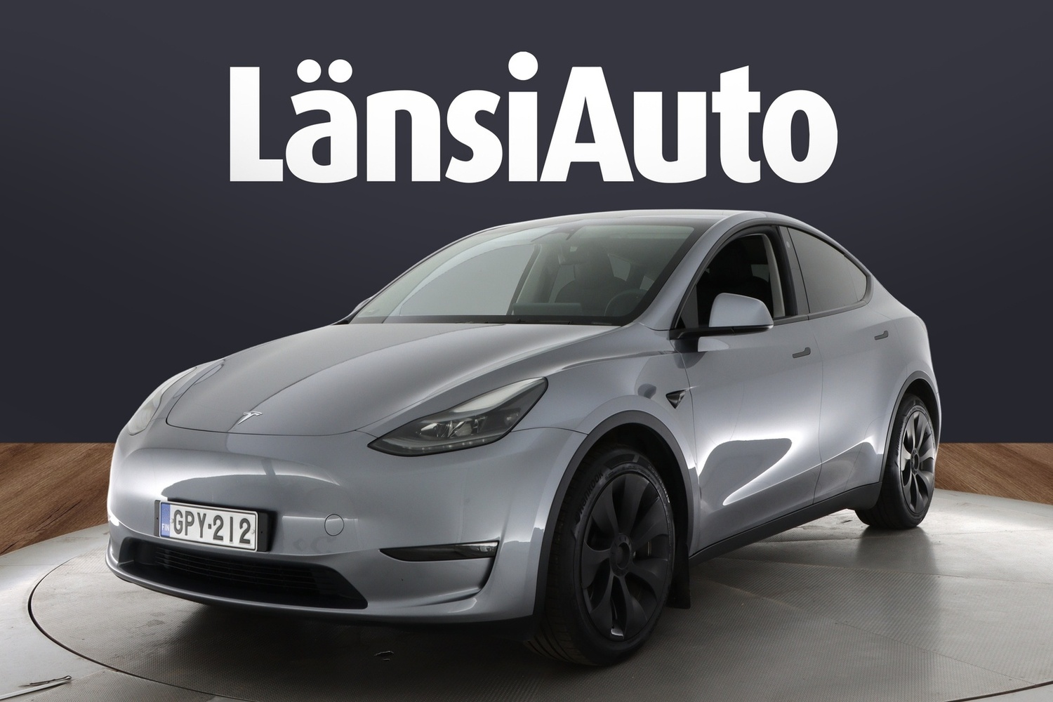 Tesla Model Y vaihtoauto