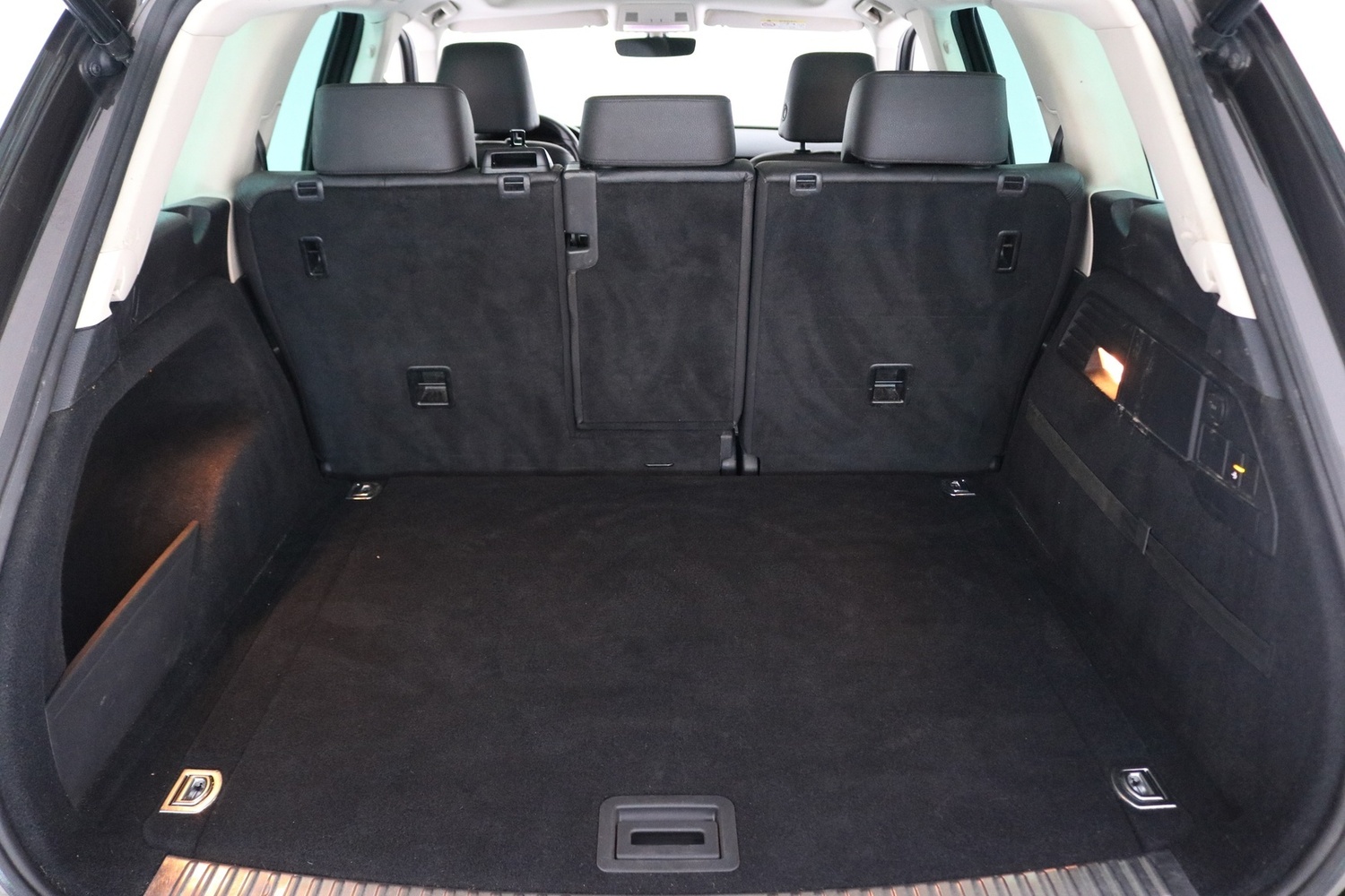 Volkswagen Touareg vaihtoauto