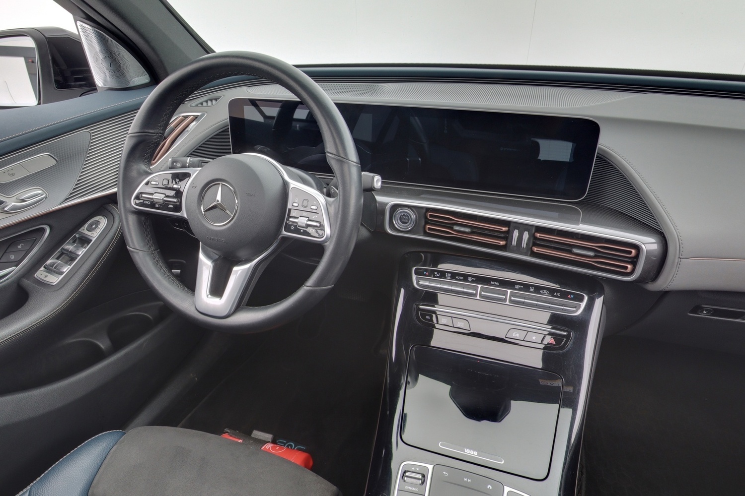 Mercedes-Benz EQC vaihtoauto