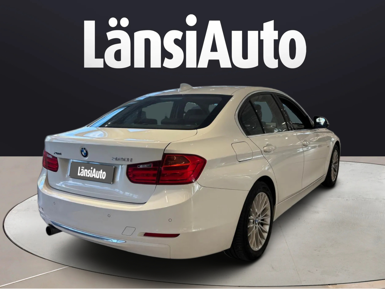 BMW 320 vaihtoauto