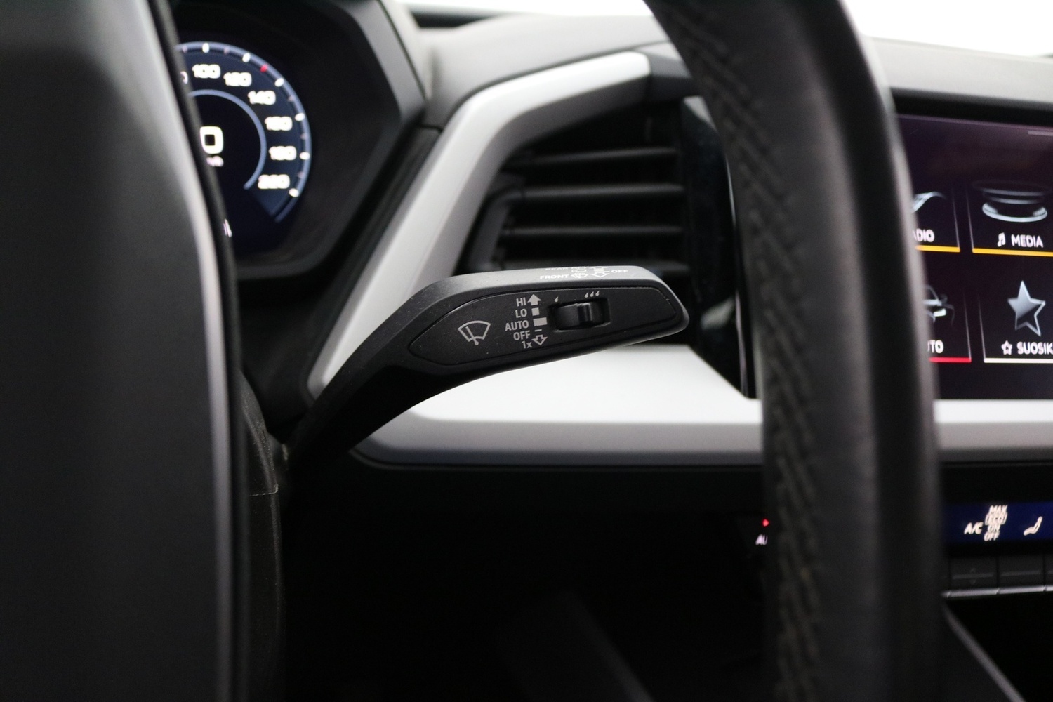 Audi Q4 e-tron vaihtoauto