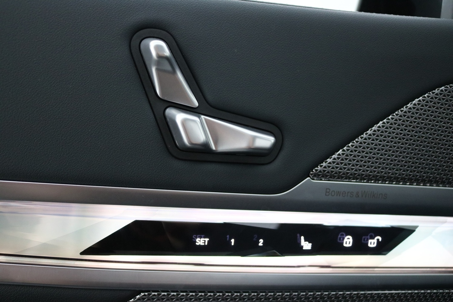 BMW i7 vaihtoauto