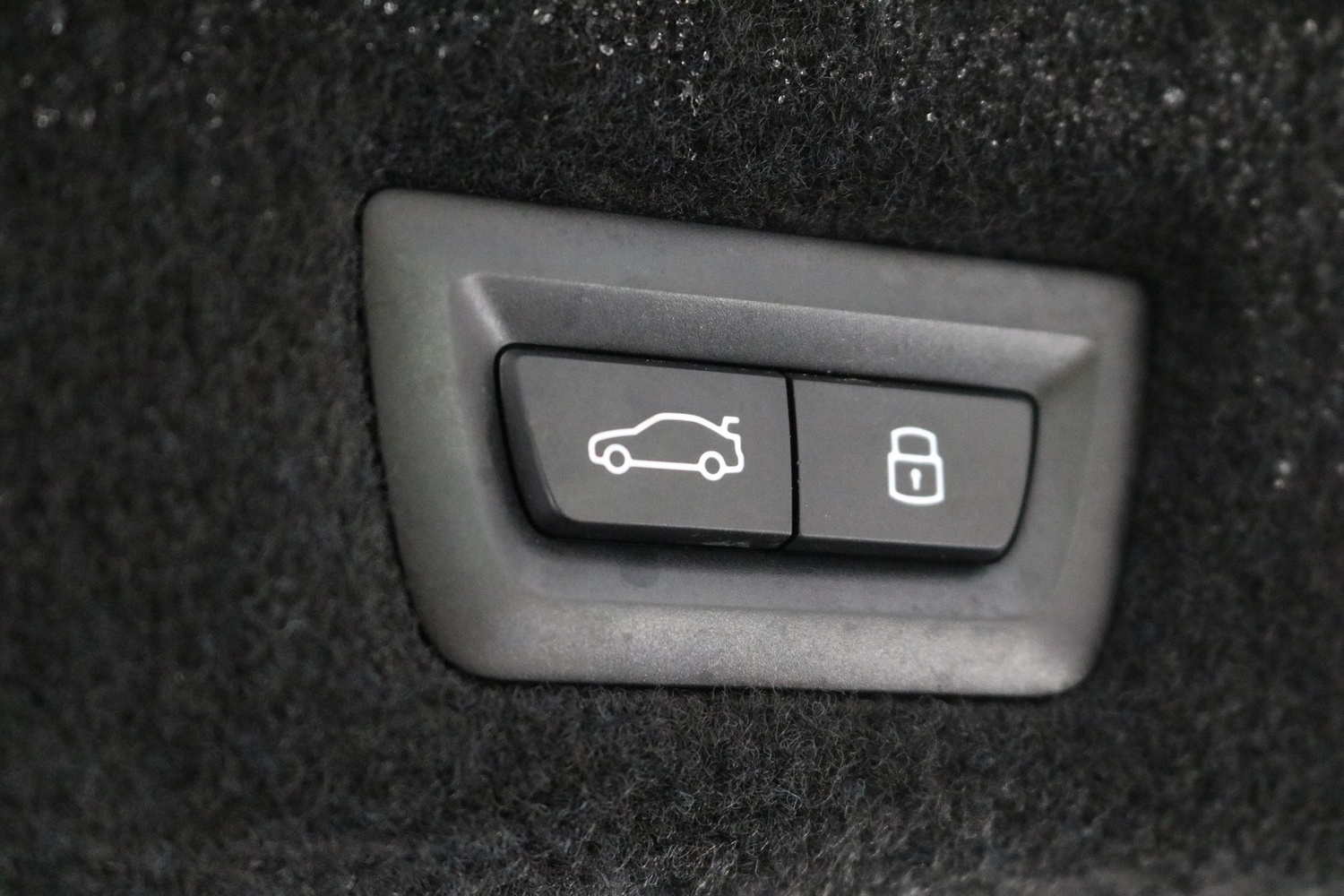 BMW i7 vaihtoauto