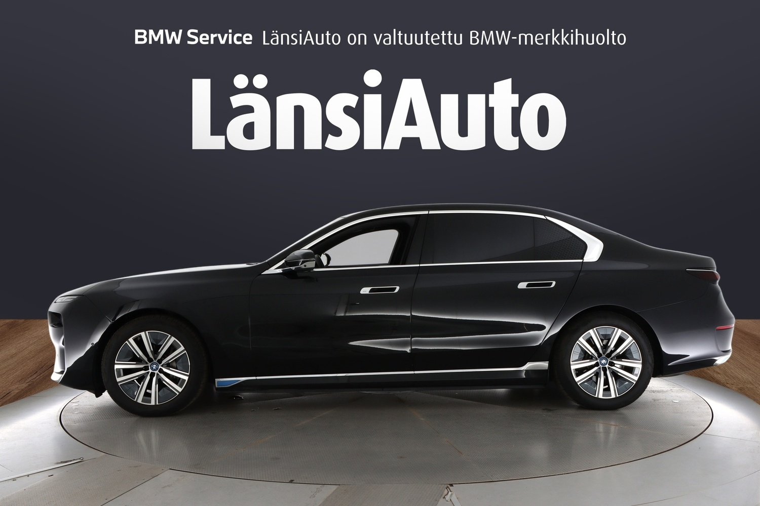 BMW i7 vaihtoauto