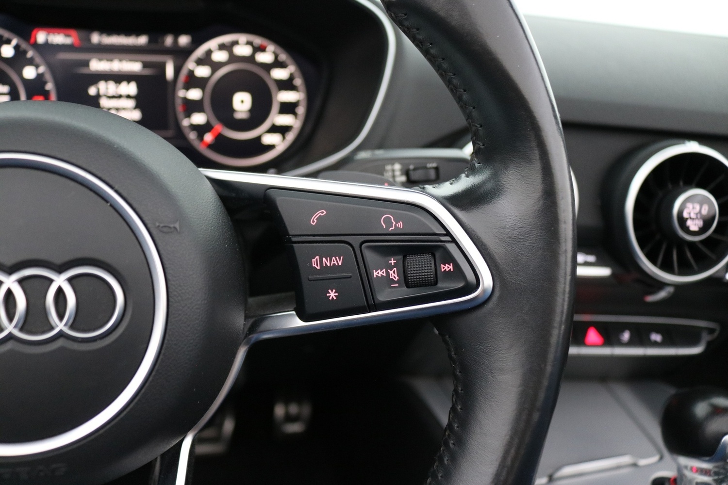 Audi TT vaihtoauto