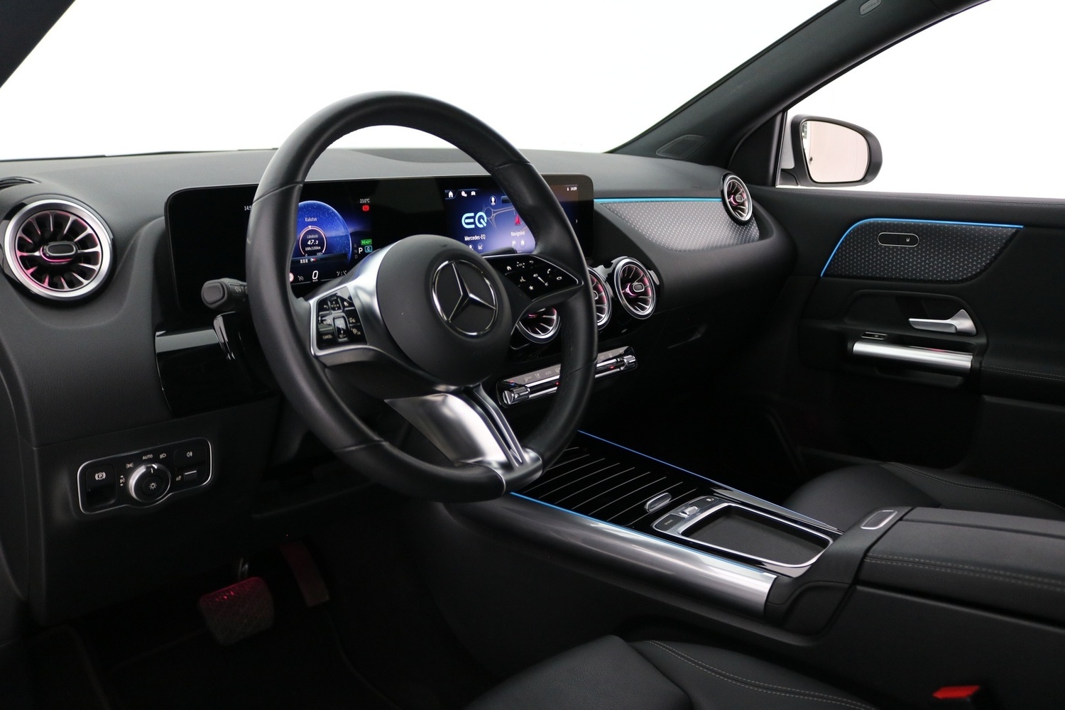 Mercedes-Benz EQA vaihtoauto