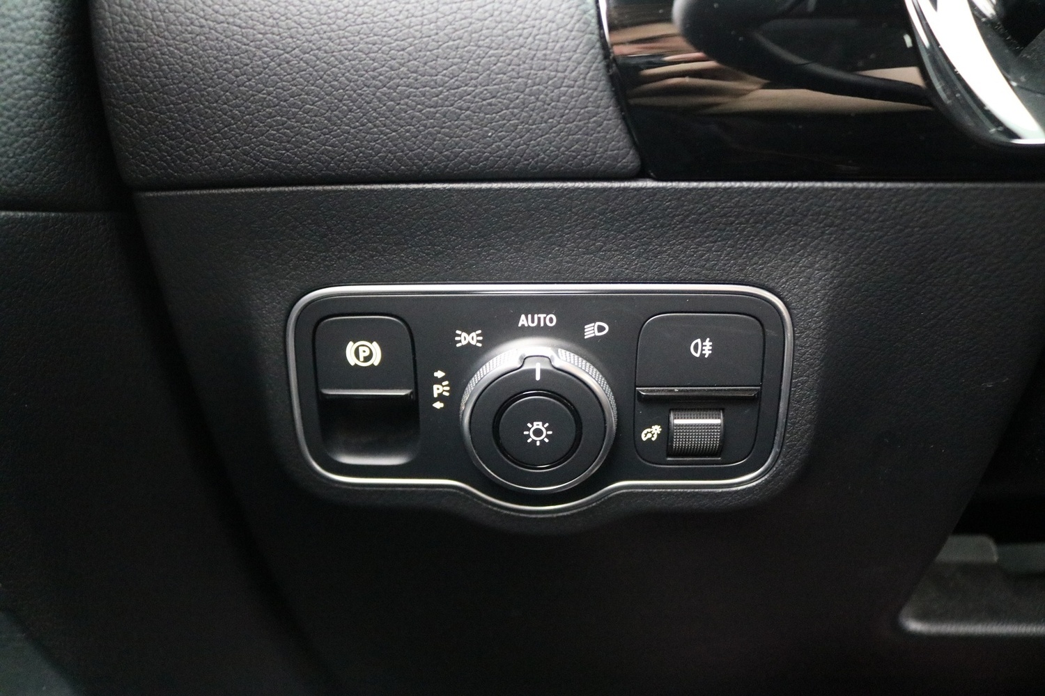 Mercedes-Benz EQA vaihtoauto