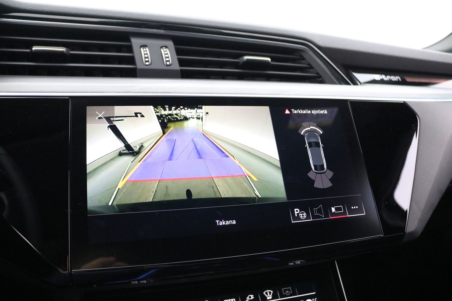 Audi Q8 e-tron vaihtoauto
