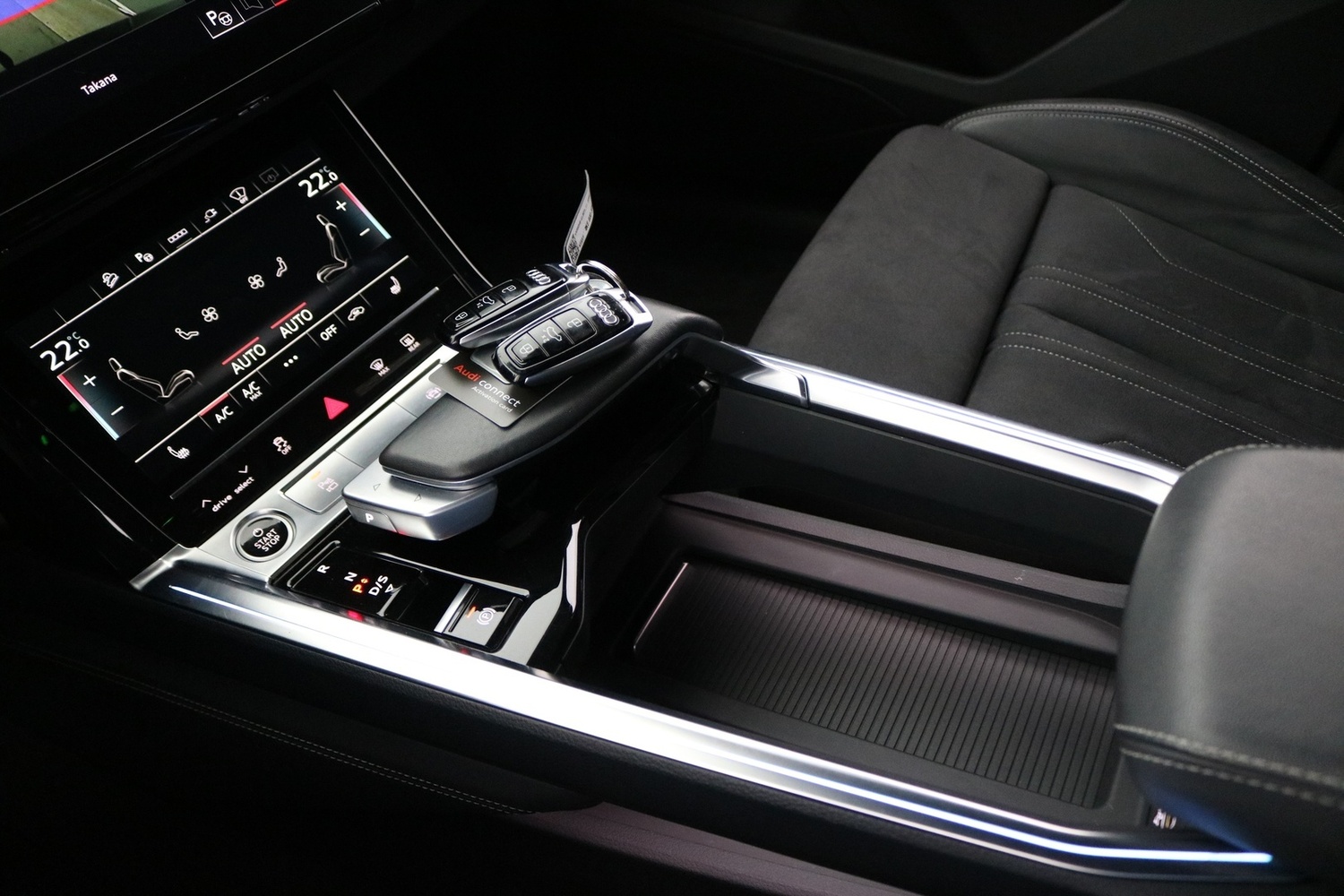 Audi Q8 e-tron vaihtoauto