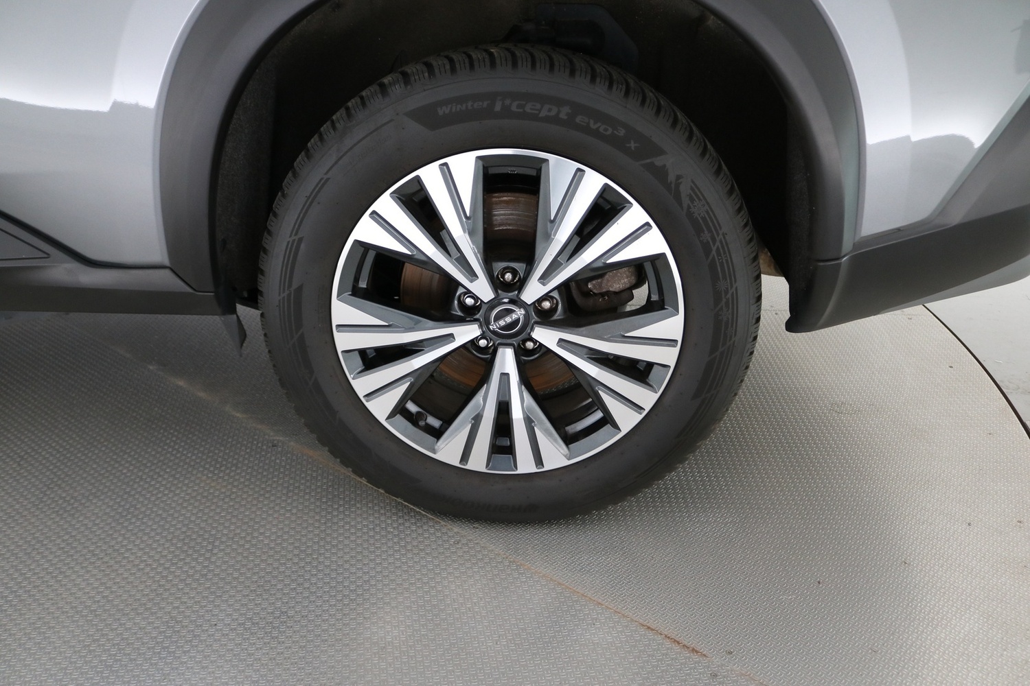 Nissan X-Trail vaihtoauto