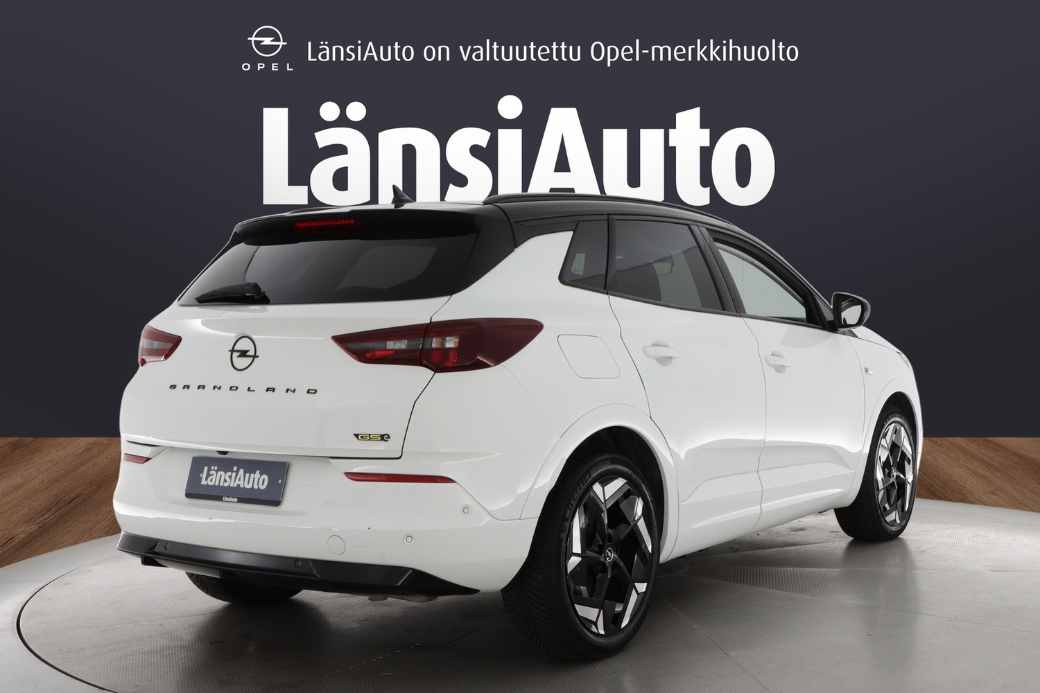 Opel Grandland vaihtoauto