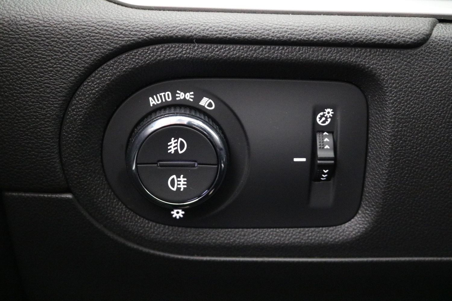 Opel Grandland vaihtoauto