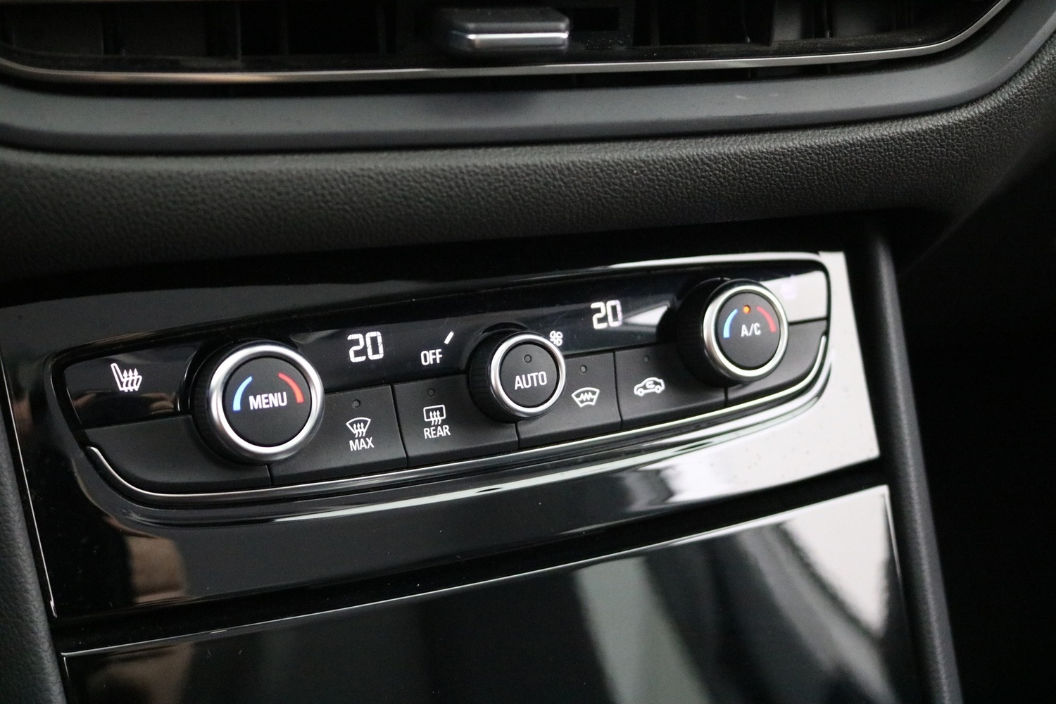 Opel Grandland vaihtoauto