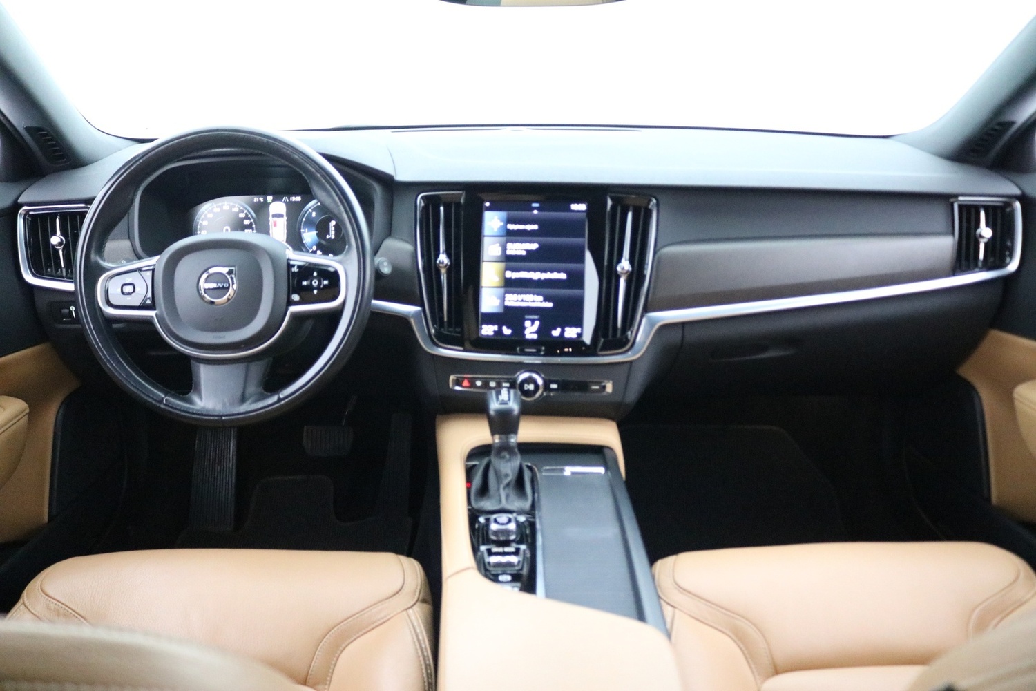 Volvo V90 Cross Country vaihtoauto