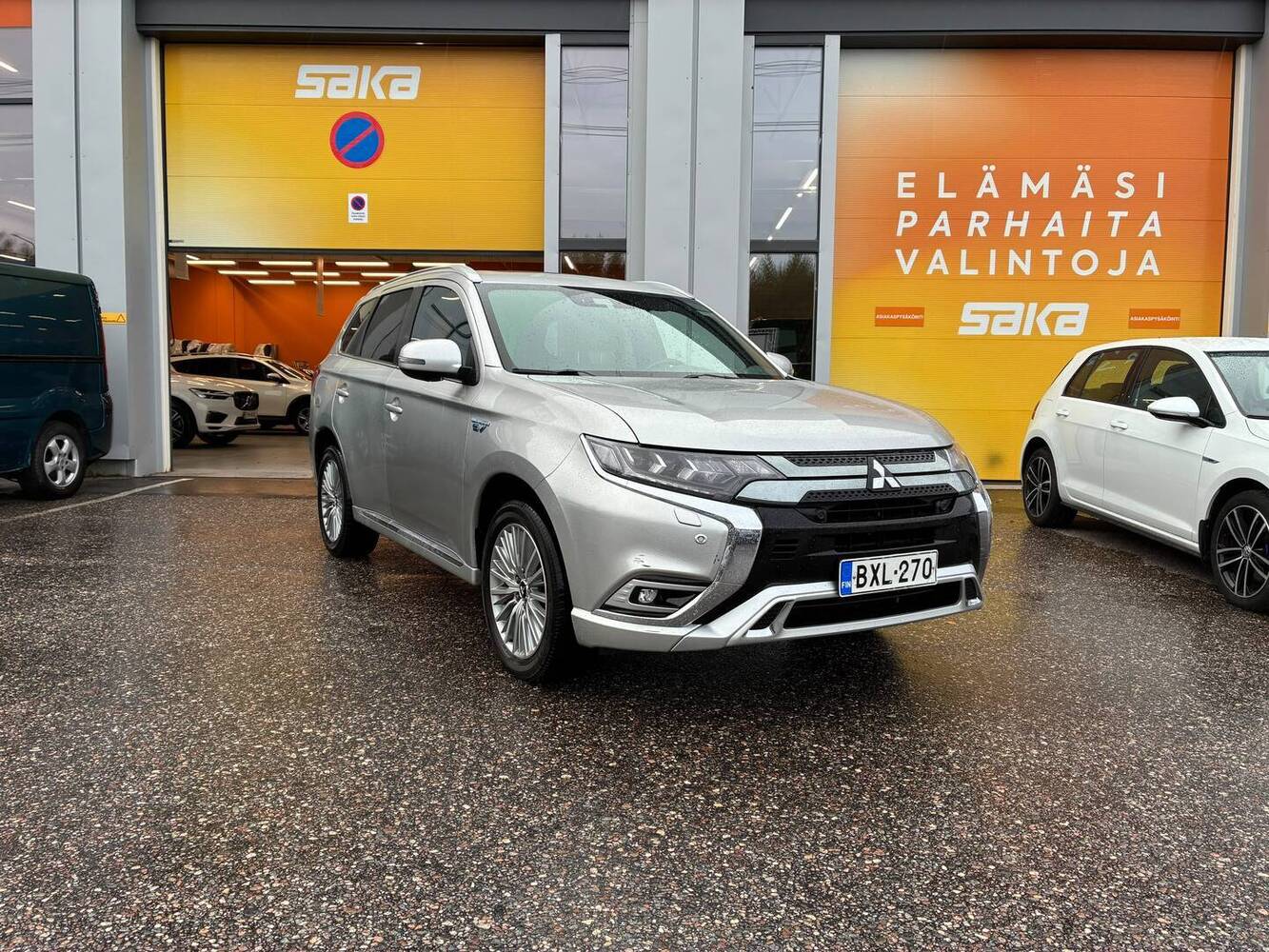Mitsubishi Outlander PHEV vaihtoauto