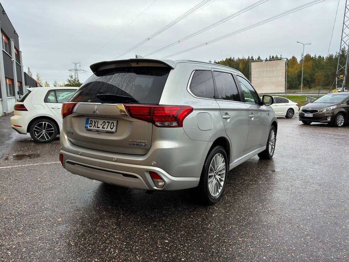 Mitsubishi Outlander PHEV vaihtoauto