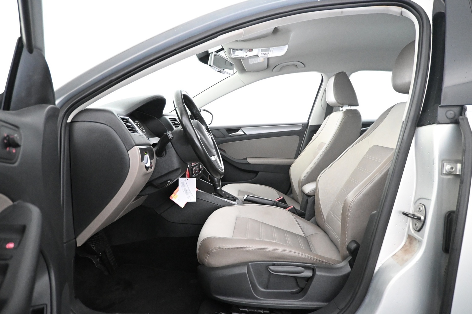 Volkswagen Jetta vaihtoauto