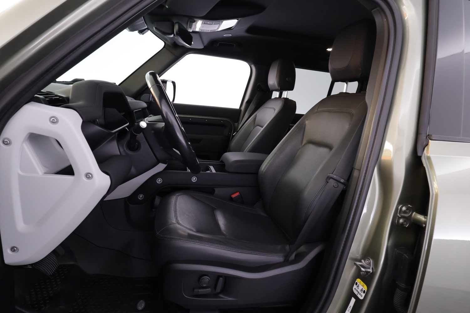 Land Rover Defender vaihtoauto