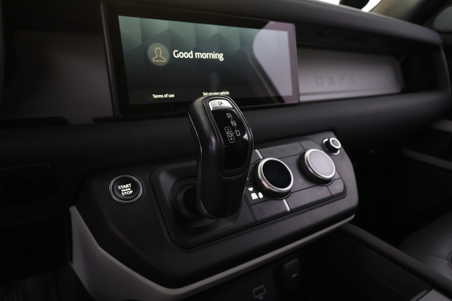 Land Rover Defender vaihtoauto
